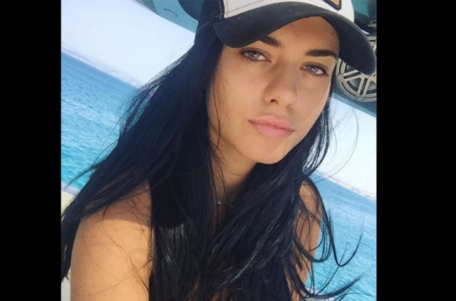 Adriana Lima'nın Türk ikizi görenleri şaşırtıyor!