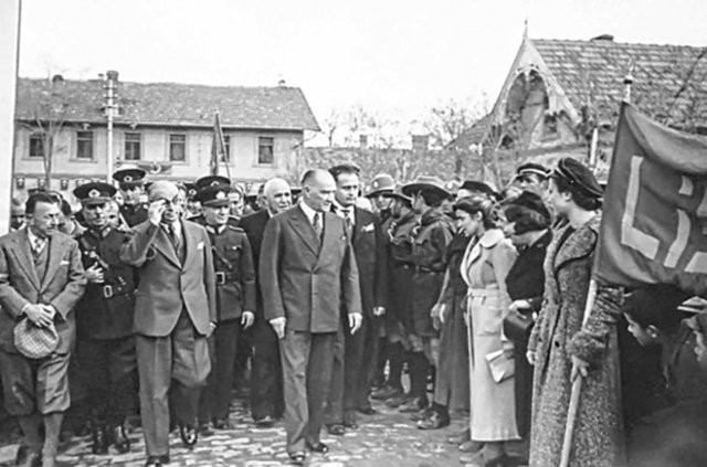 Atatürk'ün bilinmeyen fotoğrafları