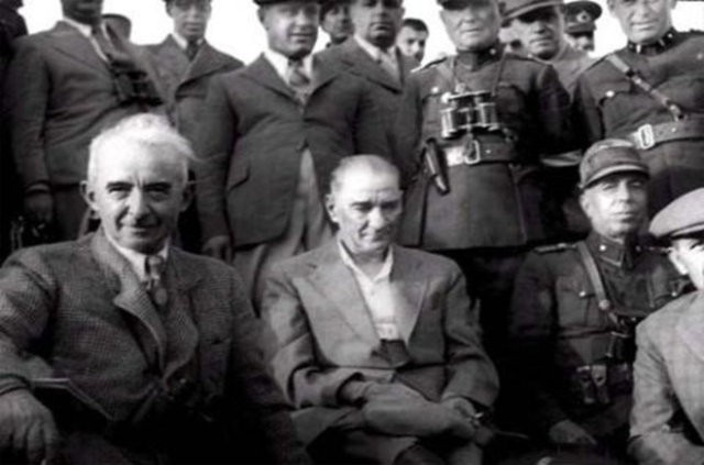 Atatürk'ün bilinmeyen fotoğrafları