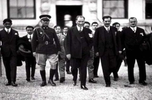 Atatürk'ün bilinmeyen fotoğrafları