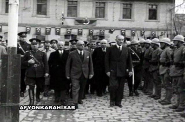 Atatürk'ün bilinmeyen fotoğrafları