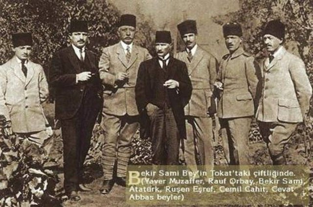 Atatürk'ün bilinmeyen fotoğrafları