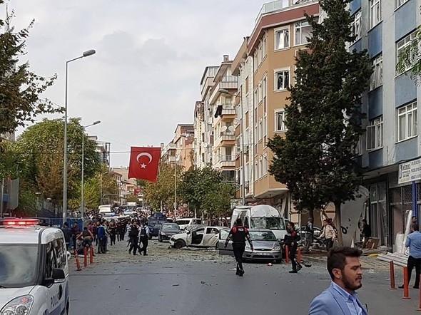 İstanbul'da şiddetli patlama! İlk görüntüler