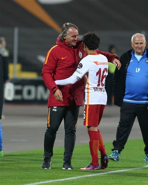 Galasaray'da yeni rekor! Sadece 14 yaşında...