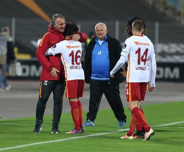 Galasaray'da yeni rekor! Sadece 14 yaşında...