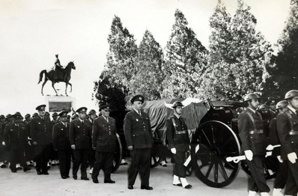 Atatürk'ün cenazesinden hiç görülmeyen fotoğraflar