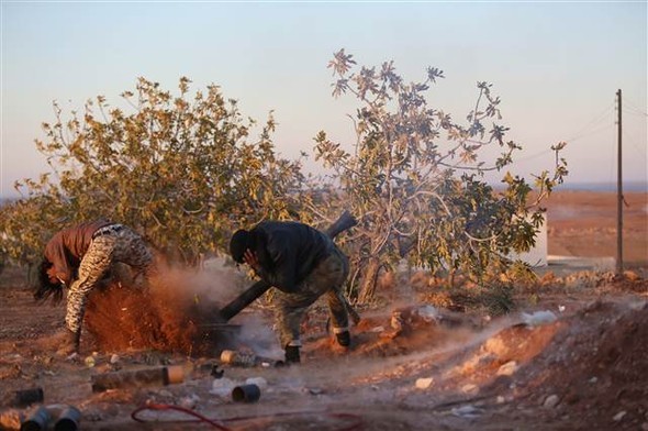 El Bab'ı kuşatan ÖSO böyle görüntülendi