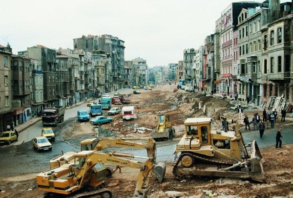 İstanbullular burayı her gün kullanıyor! Tanıdınız mı?