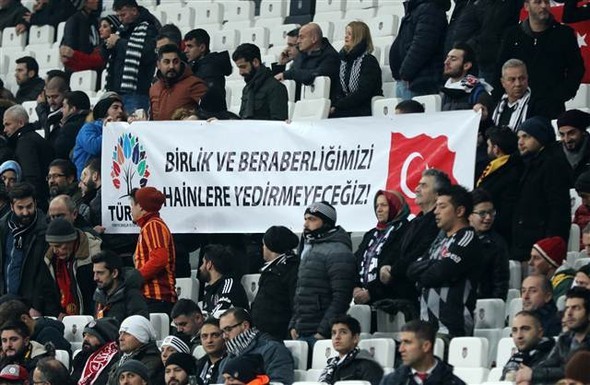 Vodafone Arena'da polis üçlü çektirdi