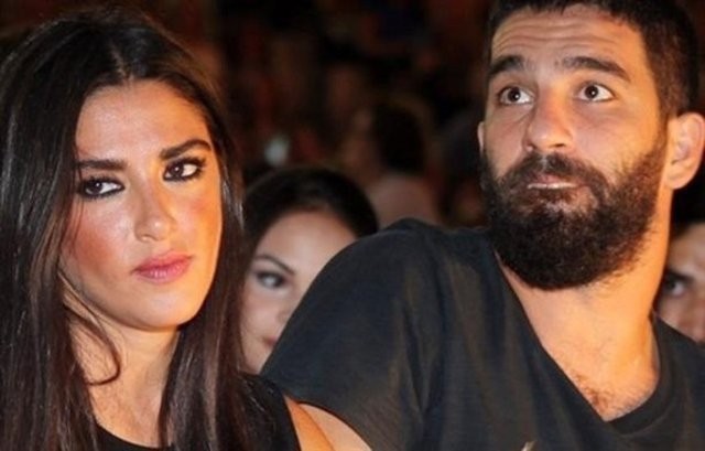 Arda Turan striptiz kulübü kapattı!