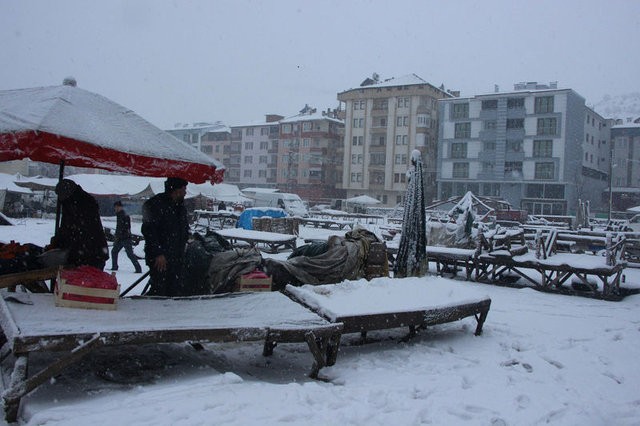 Bu şehirlerde okullar yarın tatil