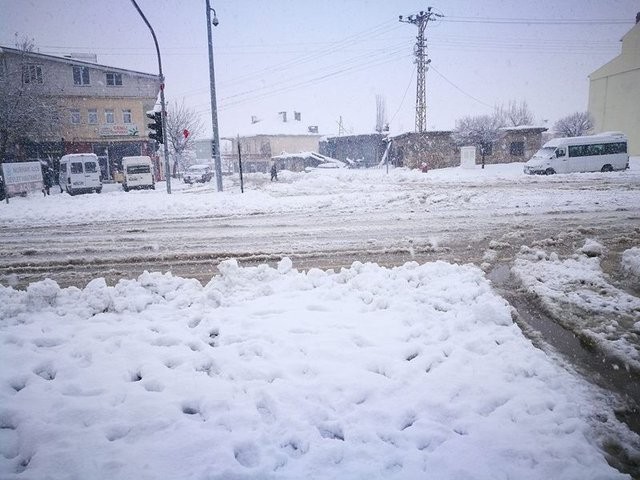 Bu şehirlerde okullar yarın tatil