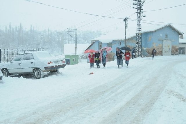 Bu şehirlerde okullar yarın tatil