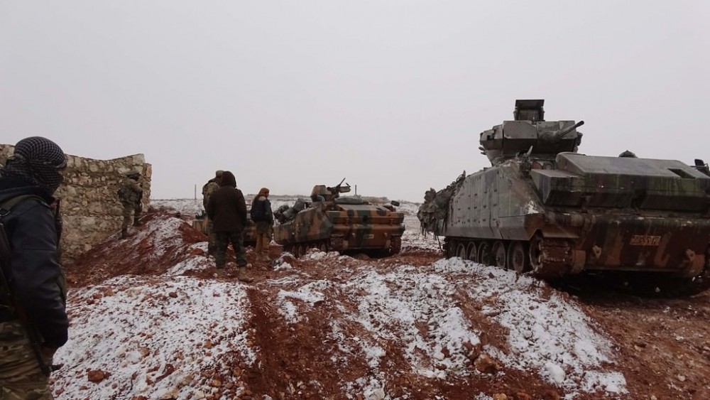 Türk ordusunun El Bab'daki ilerleyişi  görüntülendi