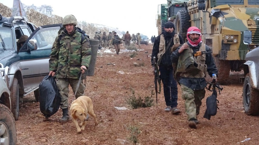 Türk ordusunun El Bab'daki ilerleyişi  görüntülendi