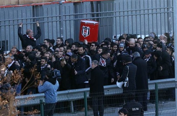 Beşiktaş taraftarı Kadıköy'e böyle geldi