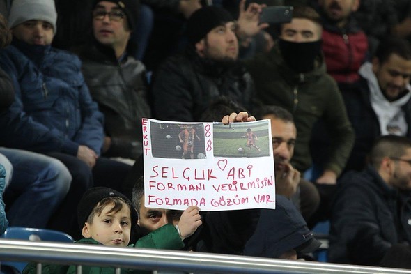 Selçuk'tan maç sonu alkış alan hareket