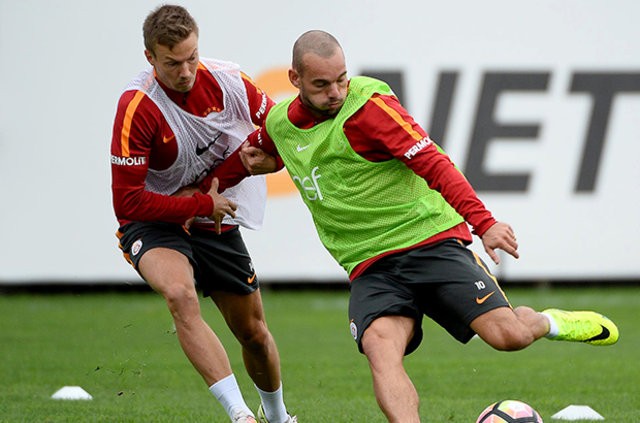 Ve Sneijder satılıyor