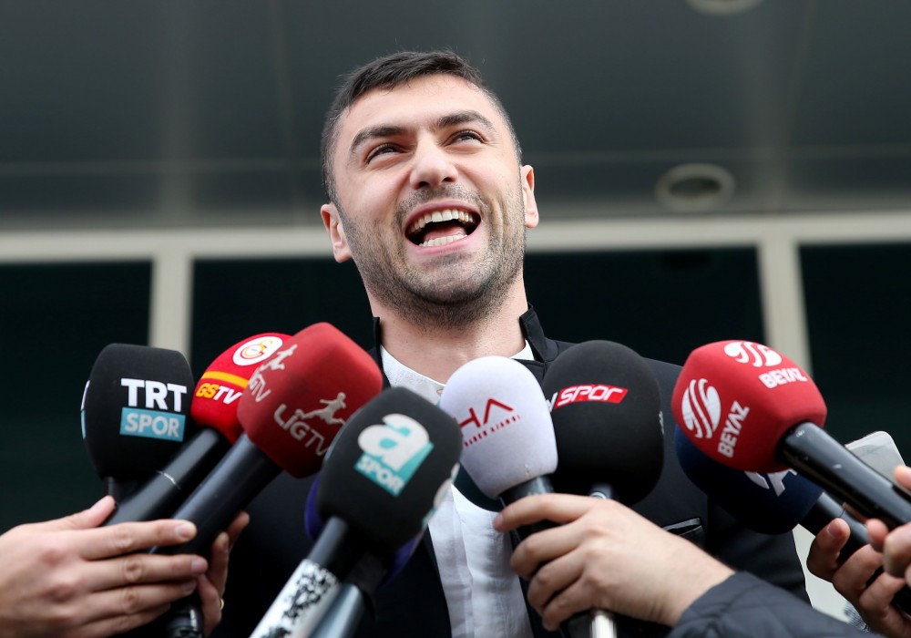 Burak Yılmaz'dan büyük ayıp