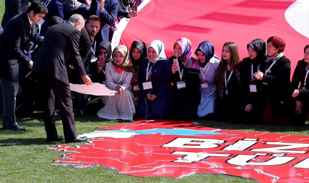 Erdoğan gözyaşlarını tutamadı!