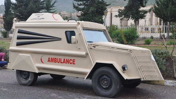 Hurda iken aldı, zırhlı ambulans yaptı