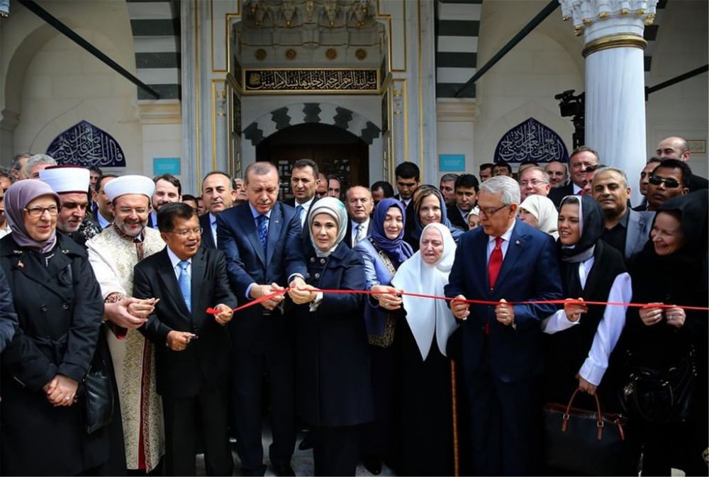 ABD'deki tarihi açılıştan görüntüler