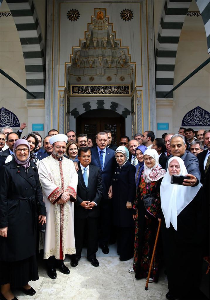 ABD'deki tarihi açılıştan görüntüler