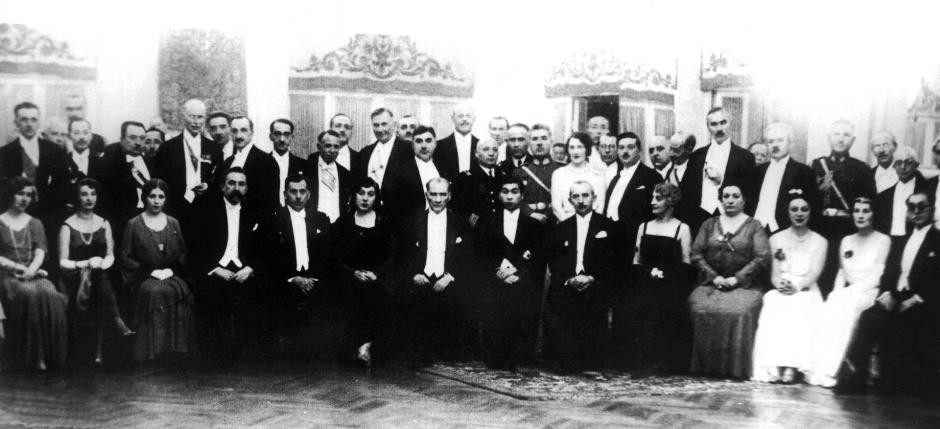 Arşivden Atatürk fotoğrafları