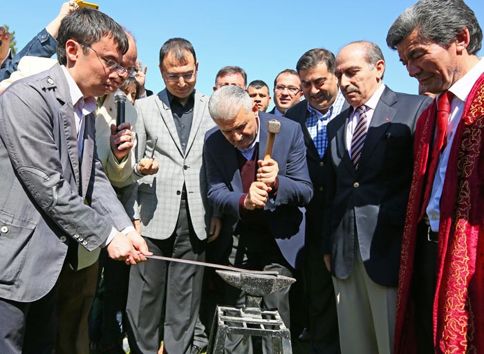 Binali Yıldırım'ın bilinmeyen yönleri