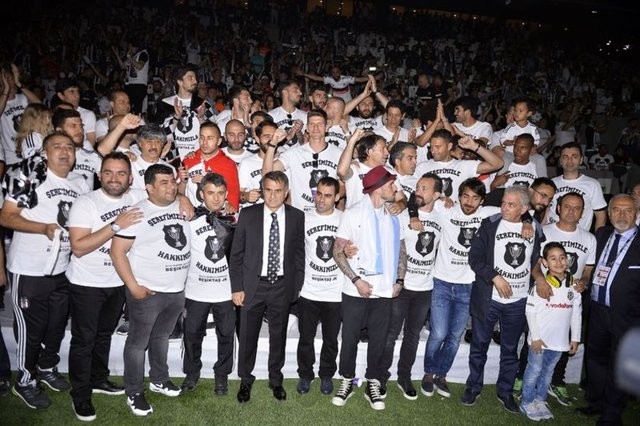 Beşiktaş kupasına kavuştu