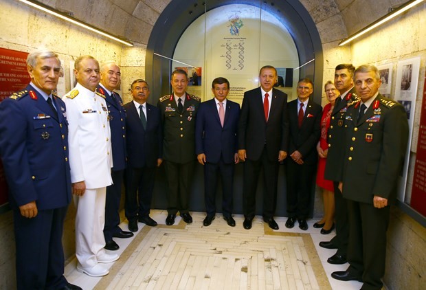 Nobel Ödülü Anıtkabir'de