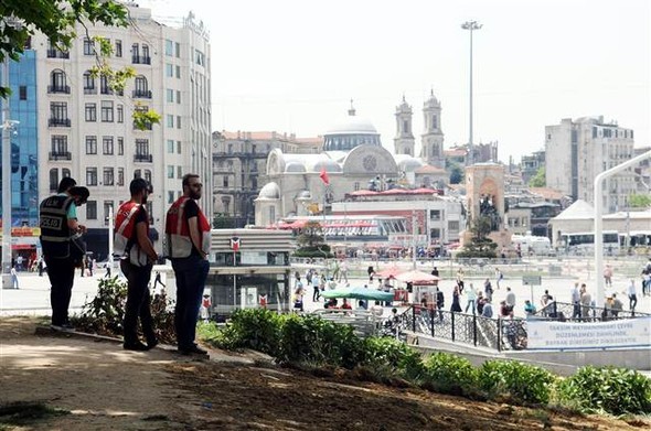 Gezi Parkı'na girişler kapatıldı