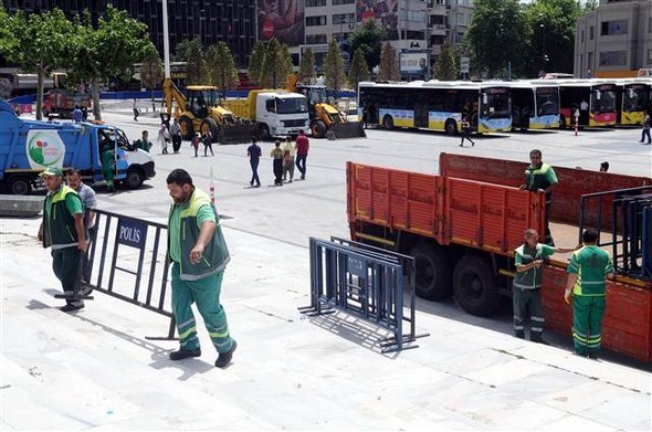 Gezi Parkı'na girişler kapatıldı