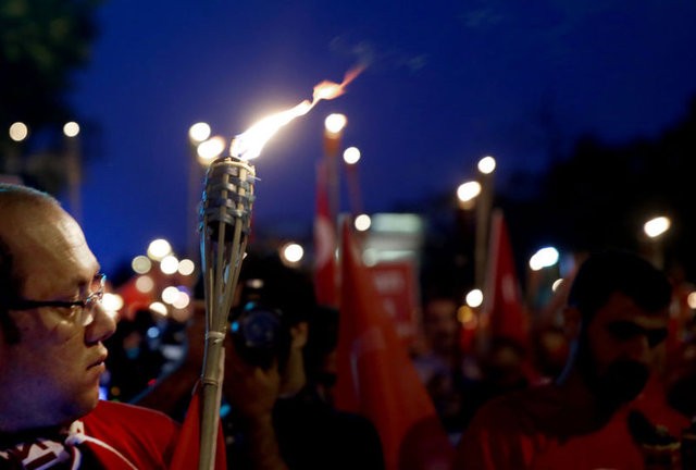 Dev protestodan müthiş kareler