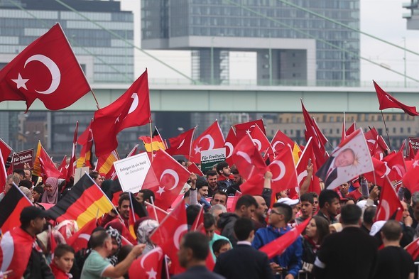 Köln'deki demokrasi mitinginden kareler