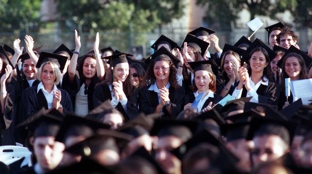 İşte üniversitelerin başarılı öğrenciler için burs imkanları