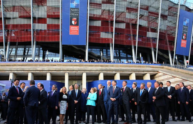 NATO zirvesinden ilginç kareler