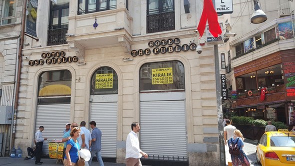 İstiklal Caddesi kan kaybediyor 