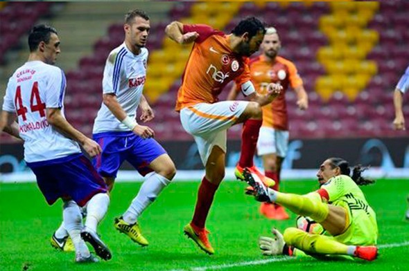 Galatasaray'da Selçuk İnan depremi!