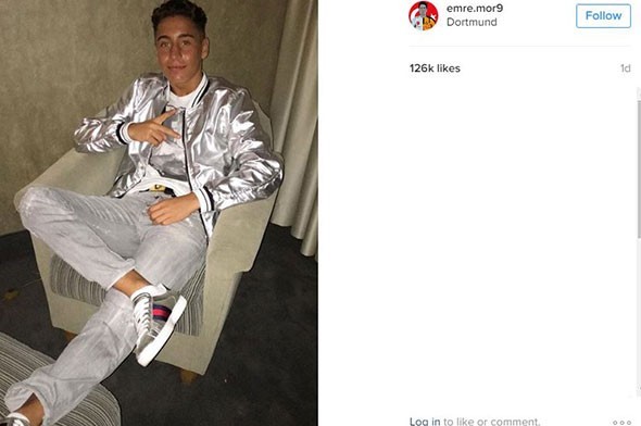 Emre Mor sosyal medyayı salladı.