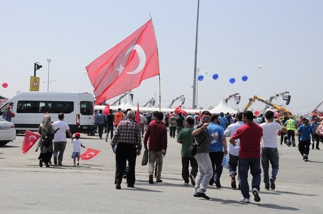 'Demokrasi ve Şehitler' mitinginden müthiş görüntüler