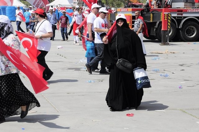 'Demokrasi ve Şehitler' mitinginden müthiş görüntüler