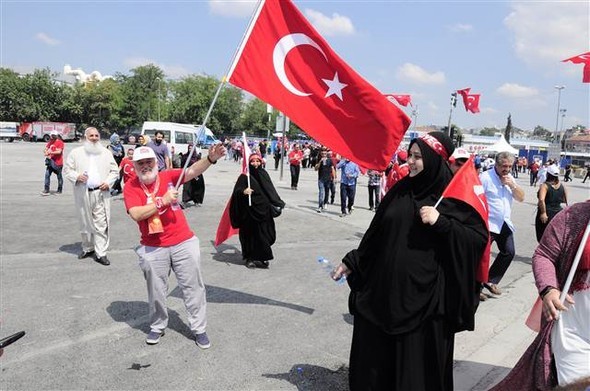 'Demokrasi ve Şehitler' mitinginden müthiş görüntüler