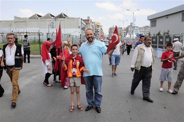 'Demokrasi ve Şehitler' mitinginden müthiş görüntüler