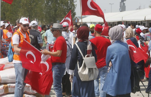 'Demokrasi ve Şehitler' mitinginden müthiş görüntüler