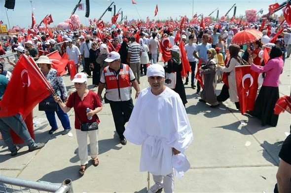 'Demokrasi ve Şehitler' mitinginden müthiş görüntüler