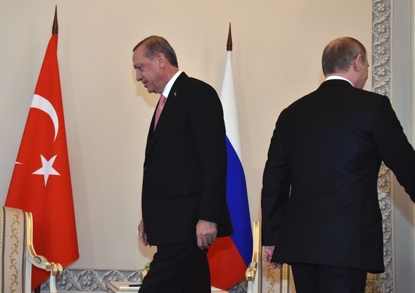 Erdoğan Rusya'da Putin ile görüştü