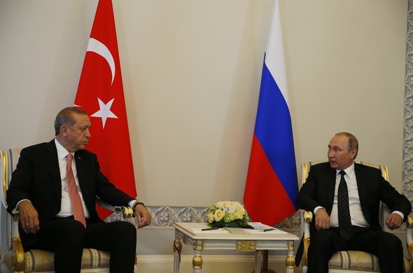 Erdoğan Rusya'da Putin ile görüştü