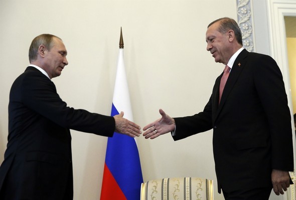 Erdoğan Rusya'da Putin ile görüştü