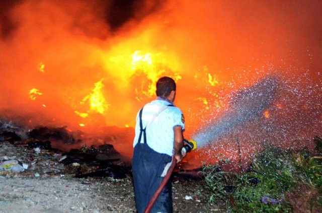 Bodrum'daki yangın söndürülemiyor!